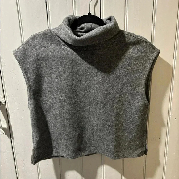 VERO MODA Women's Highneck Sleeveless  Top - Picture 5 of 5